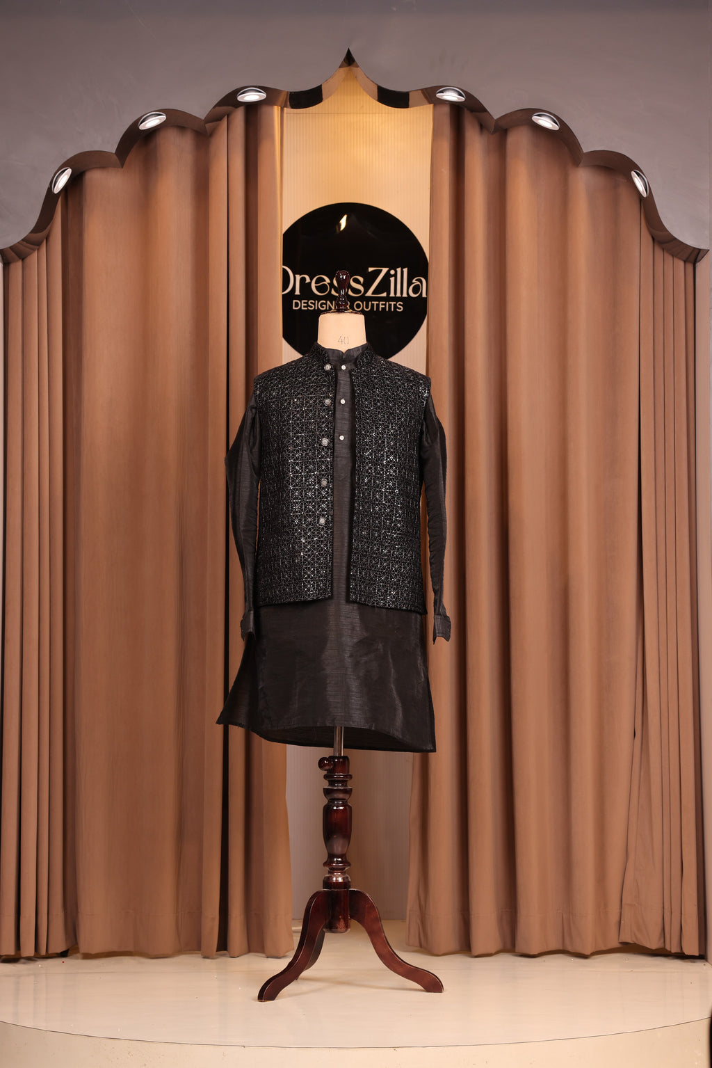 black golden koti set