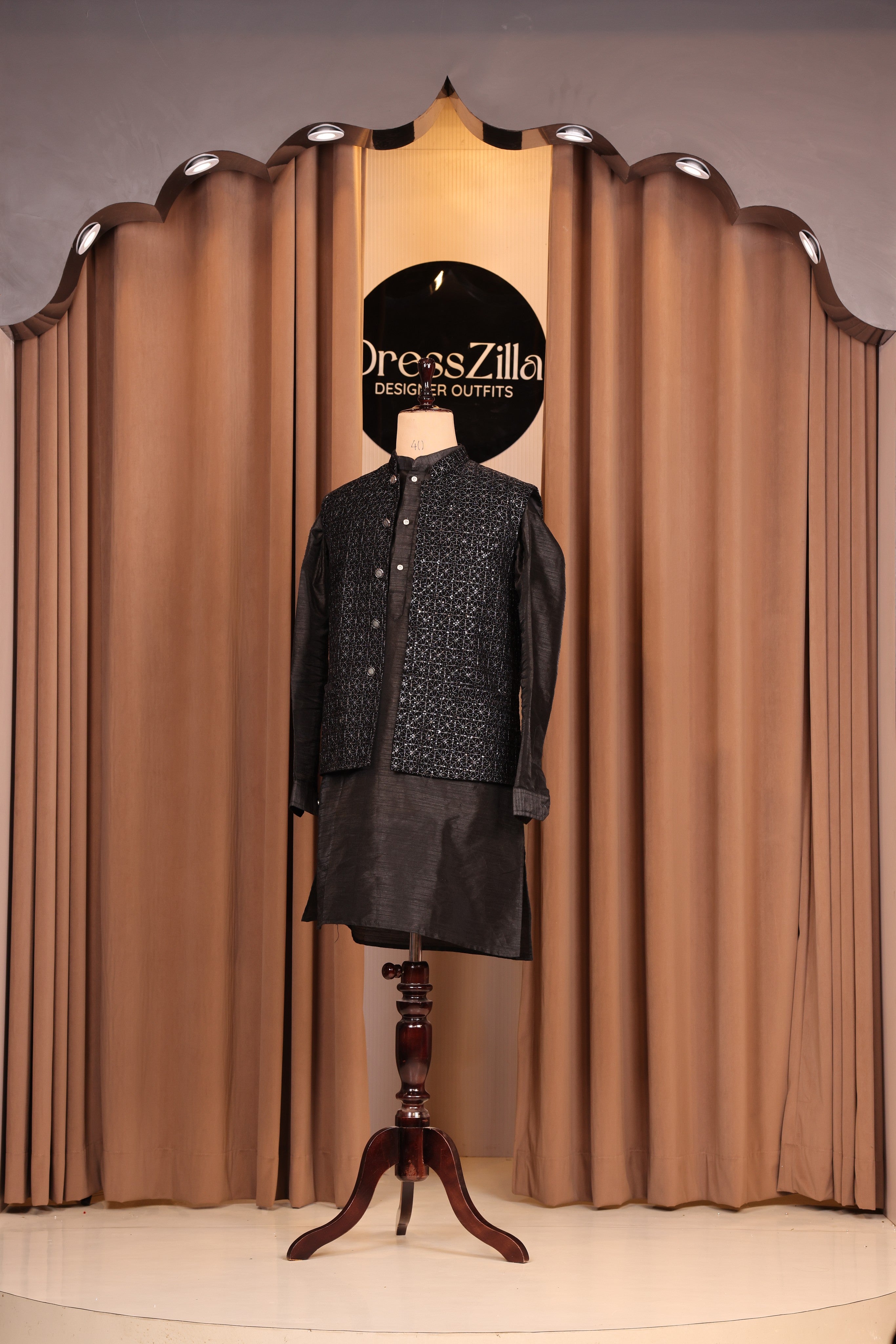 black golden koti set