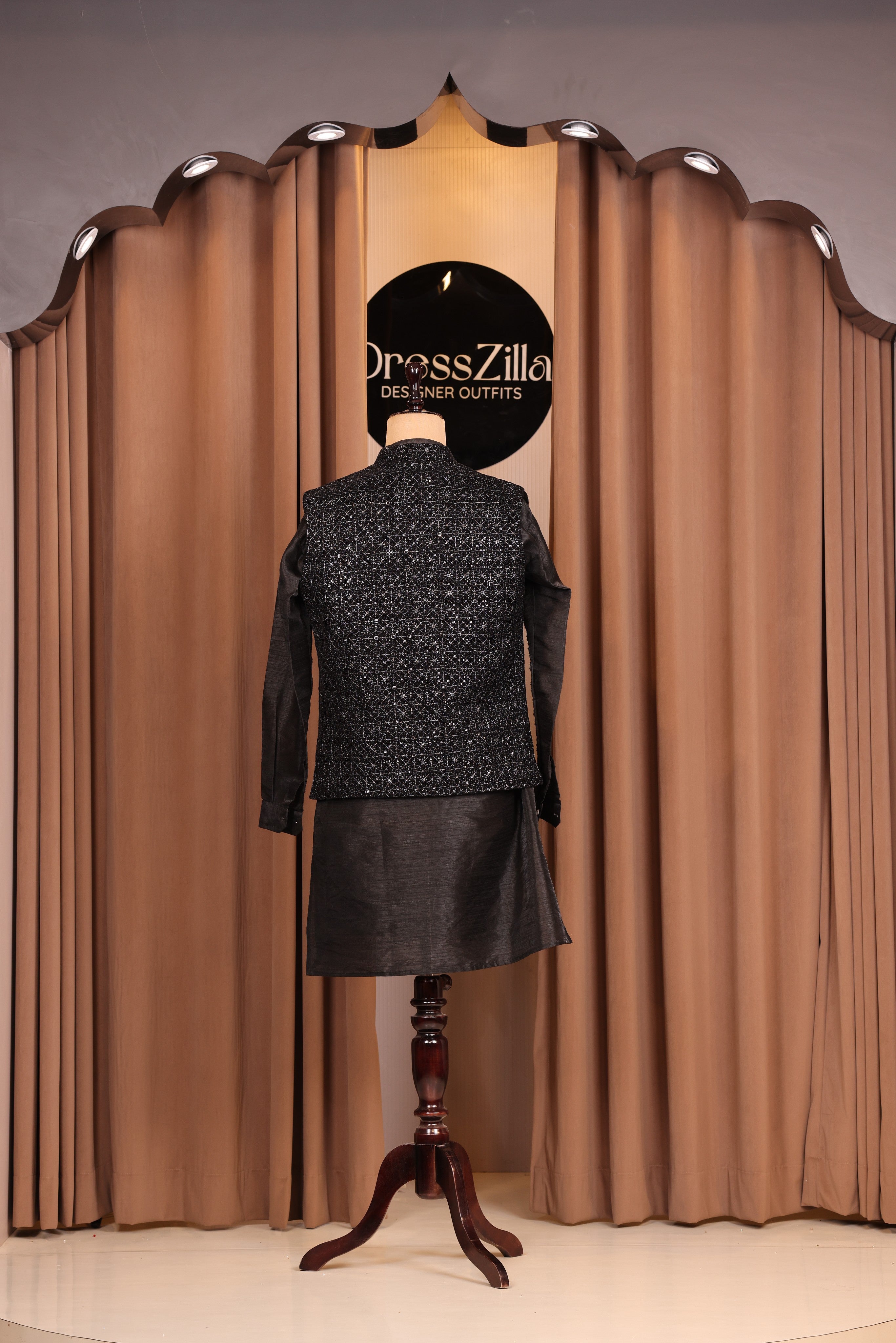 black golden koti set