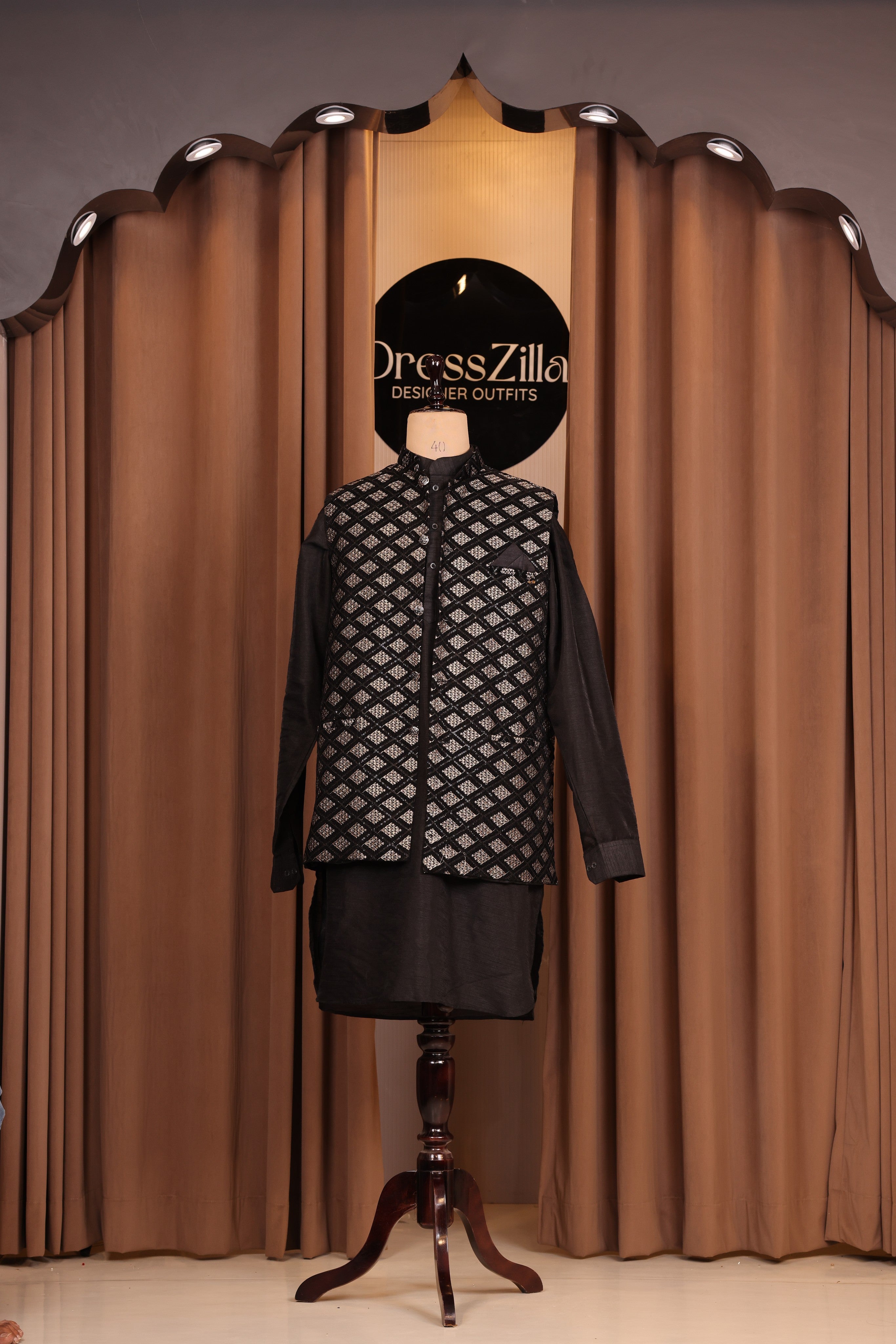 black golden koti set