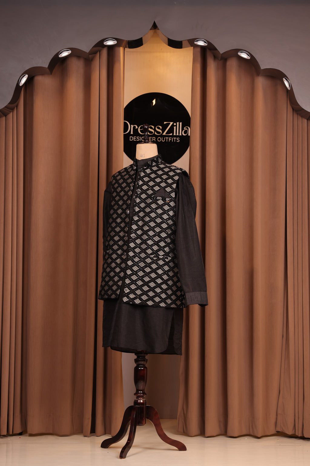 black golden koti set