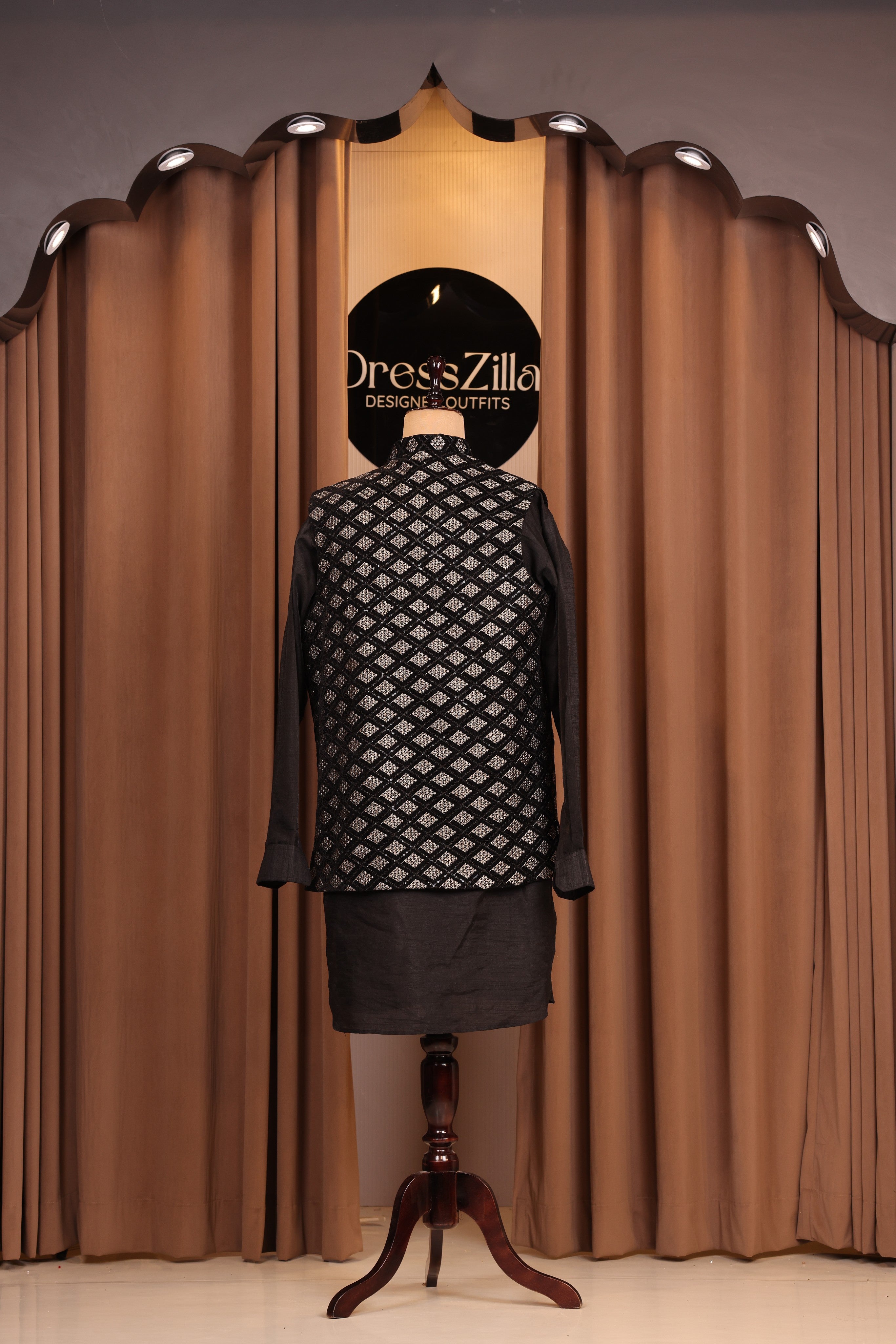 black golden koti set