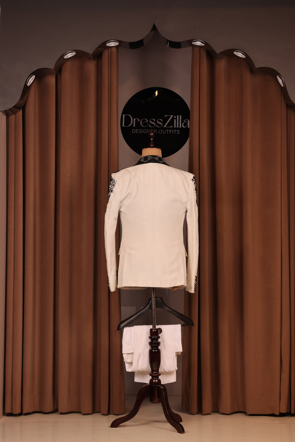 WHITE HANDWORK TUXEDO