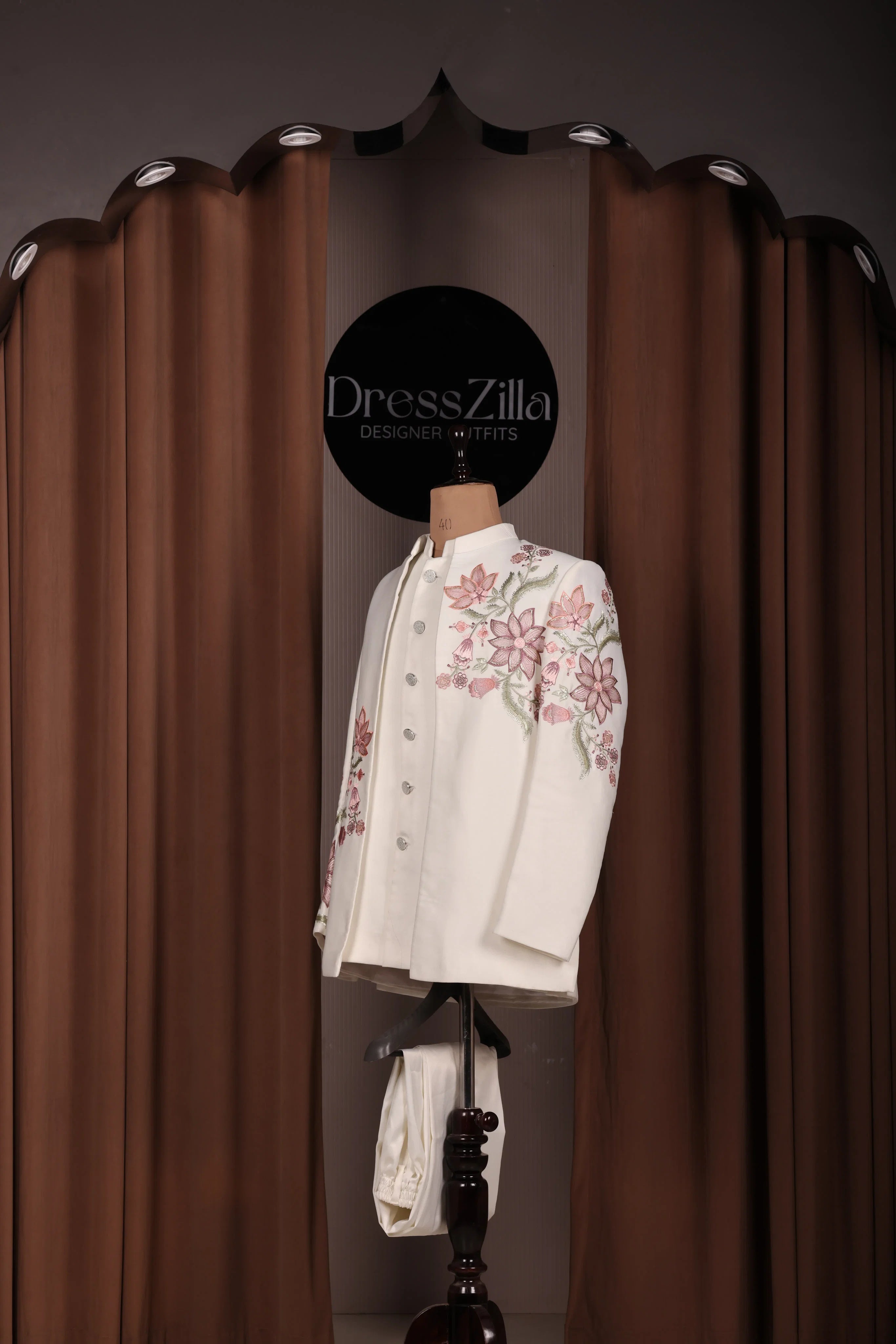WHITE FLORAL JODHPURI