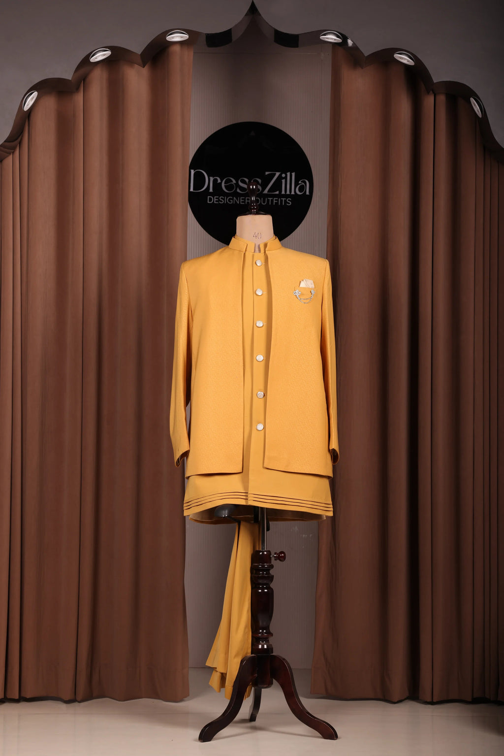 YELLOW ACHKAN