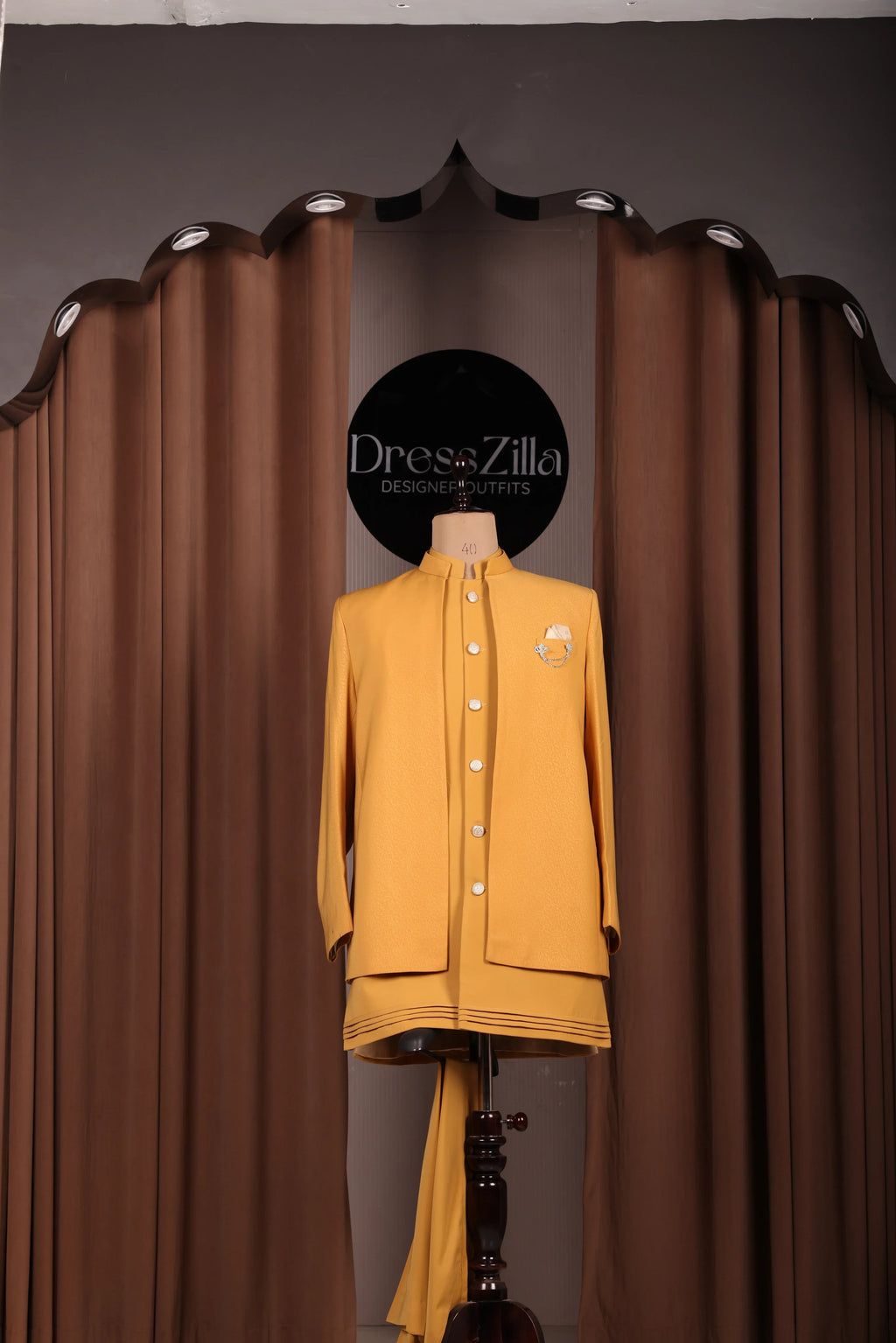 YELLOW ACHKAN