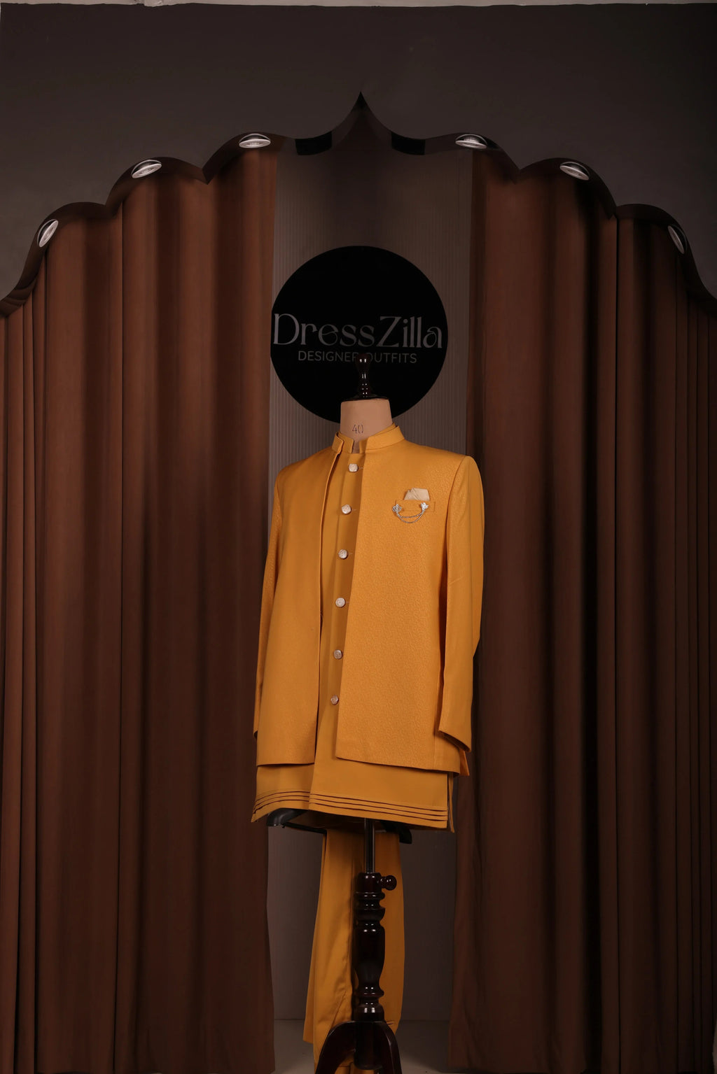 YELLOW ACHKAN