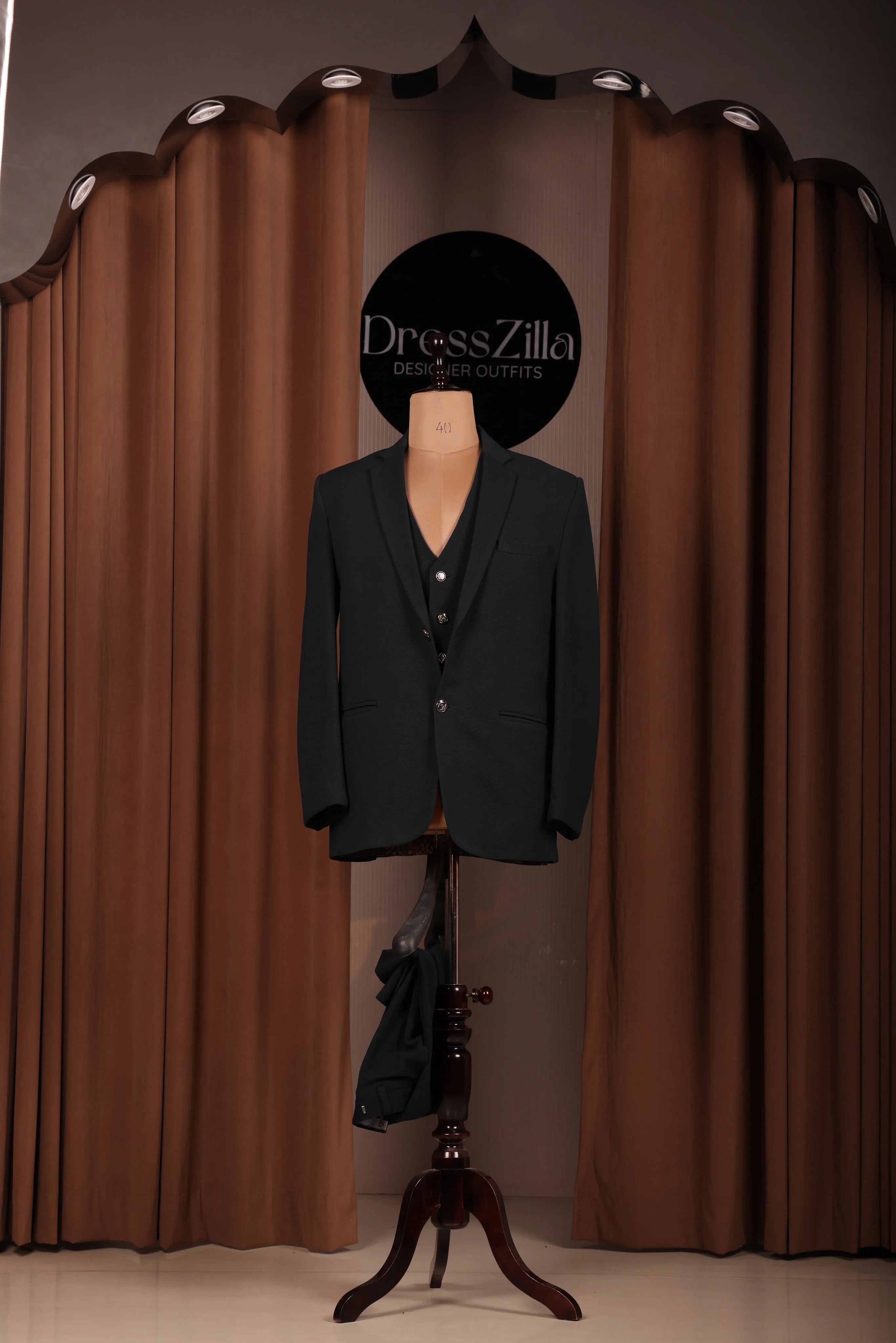 GREEN PLAIN TUXEDO