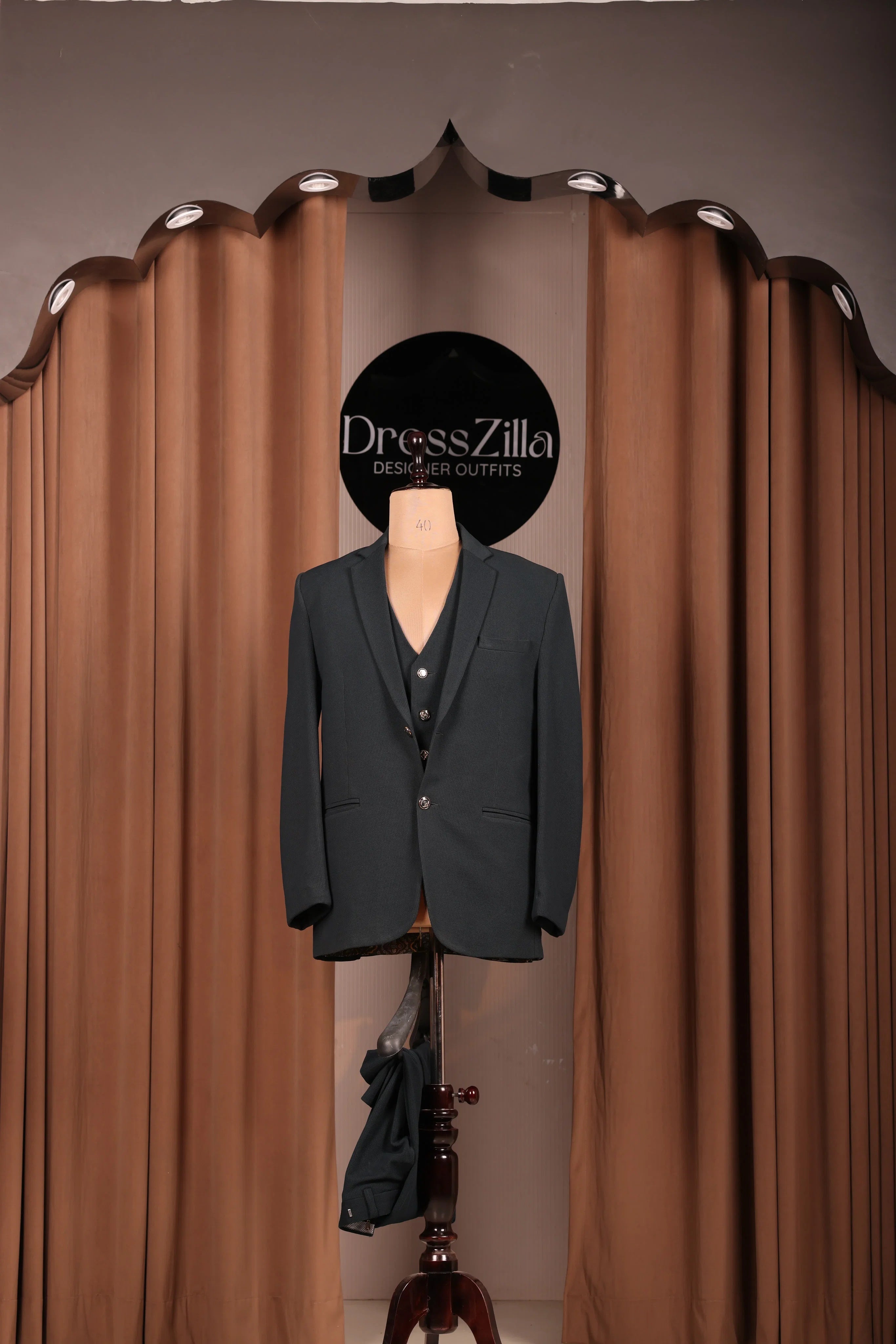 GREEN PLAIN TUXEDO