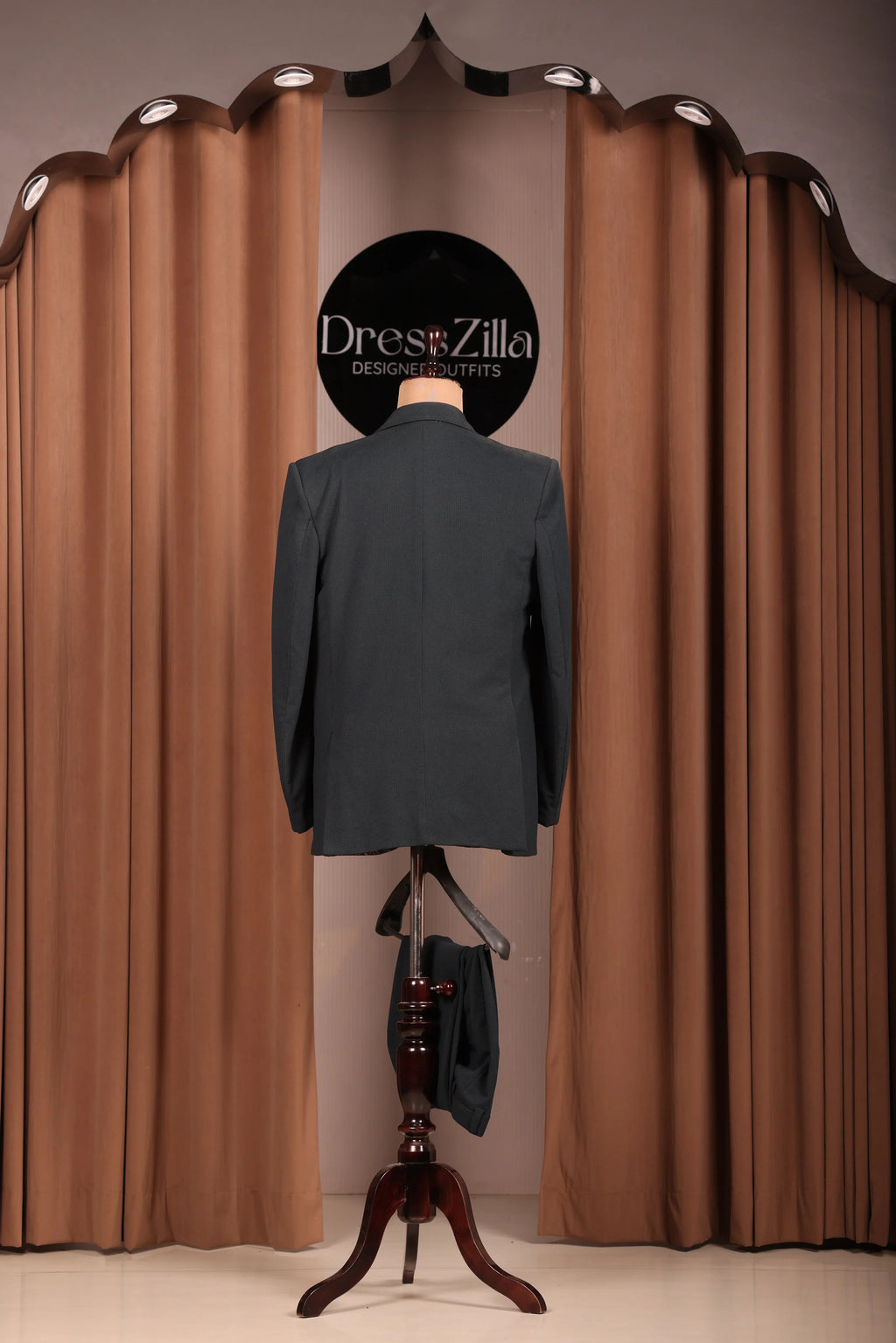 GREEN PLAIN TUXEDO