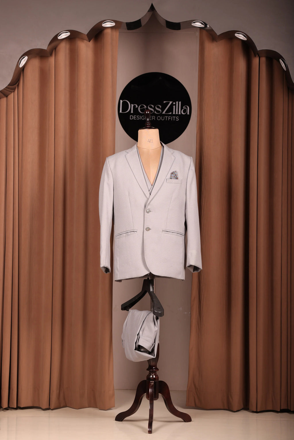 GREY PLAIN TUXEDO