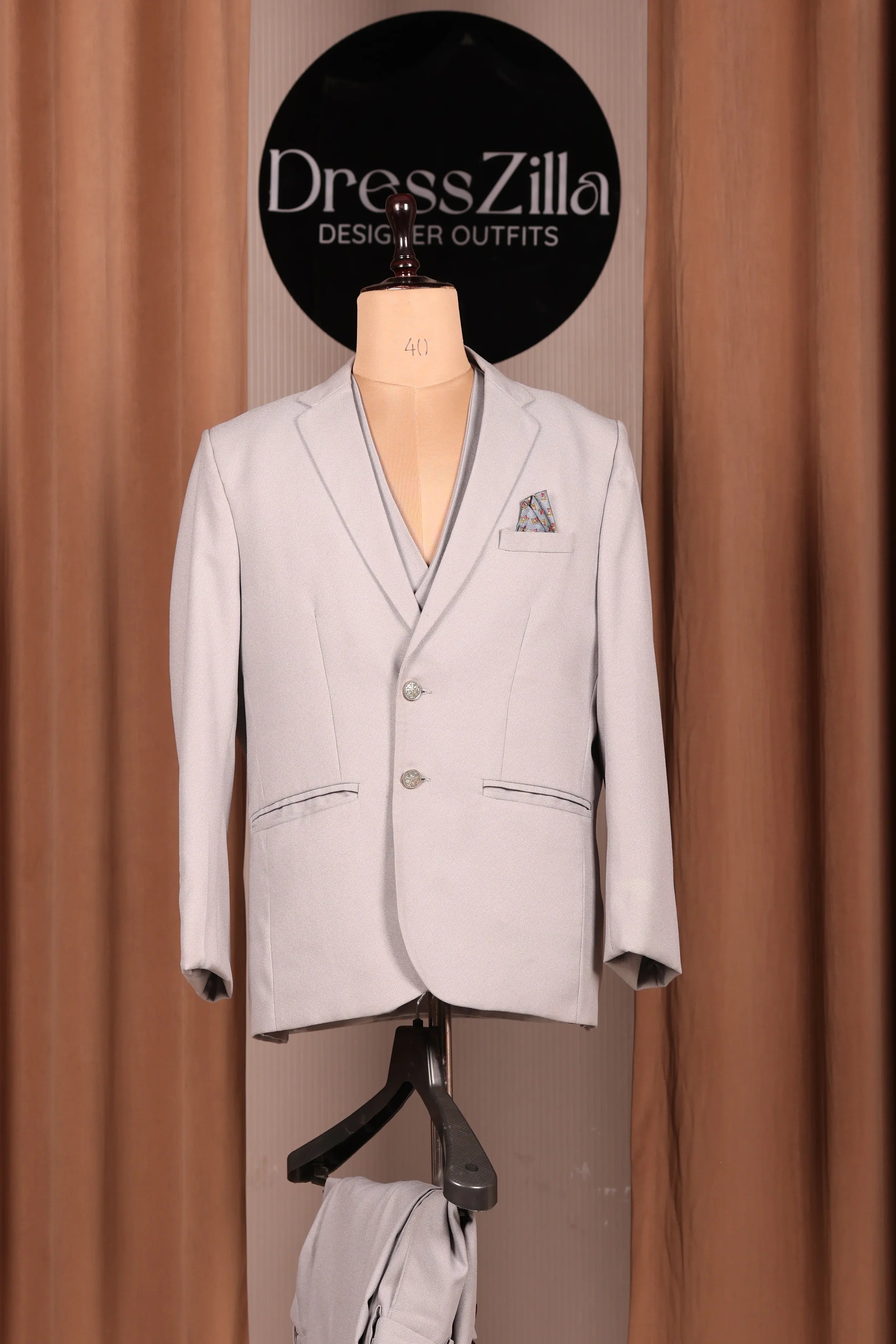 GREY PLAIN TUXEDO