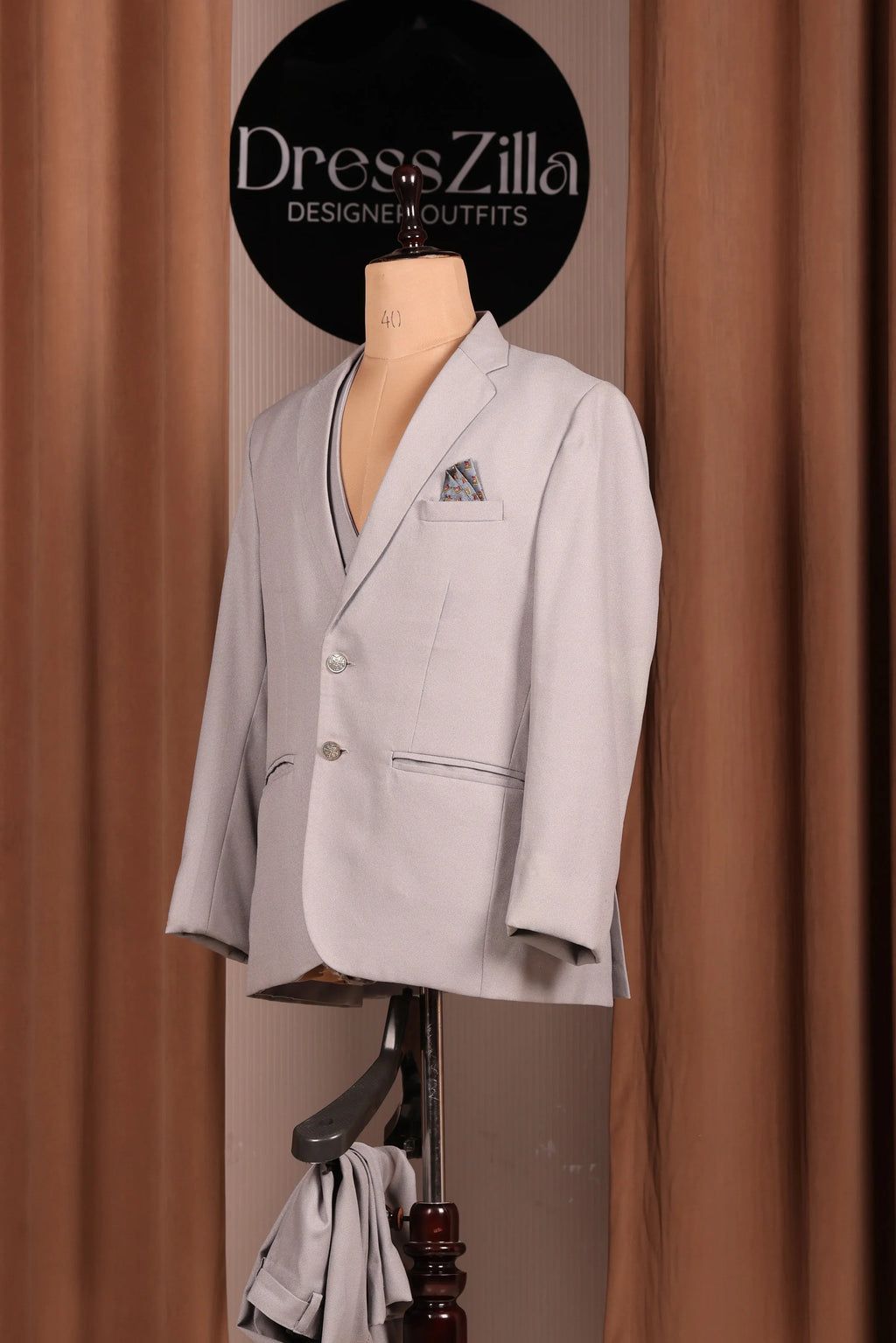 GREY PLAIN TUXEDO