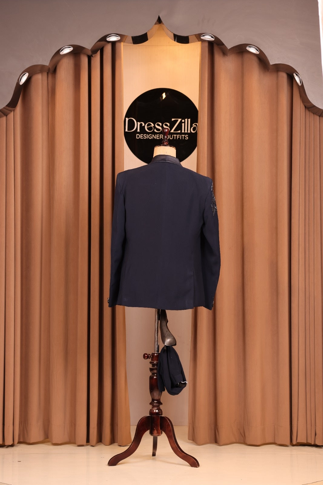 BLUE SAMEER TUXEDO