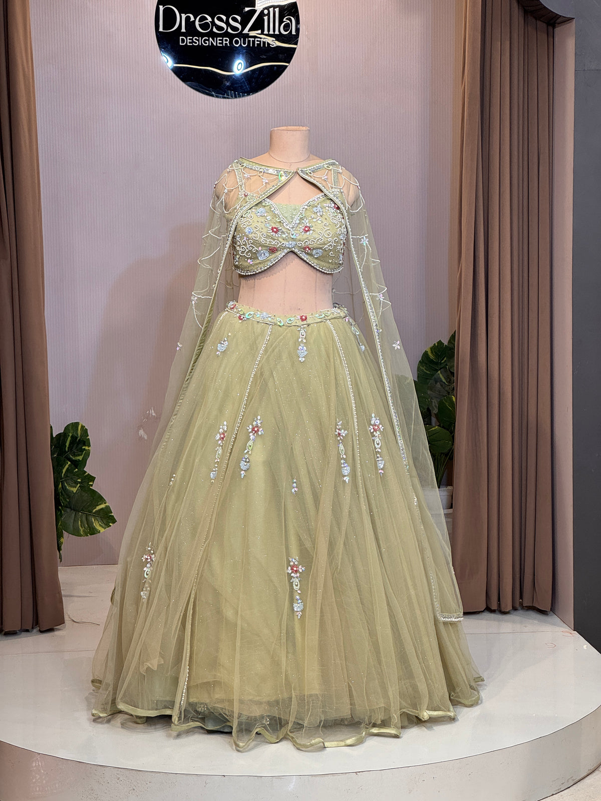 MINT SHURG LEHNGA
