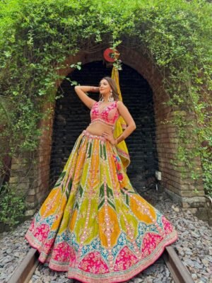Noor-e-Nazaakat Lehenga